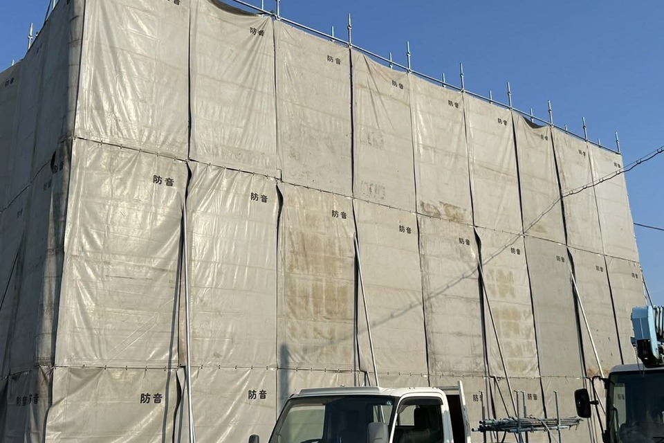 中仙道 社屋解体養生足場組立の画像